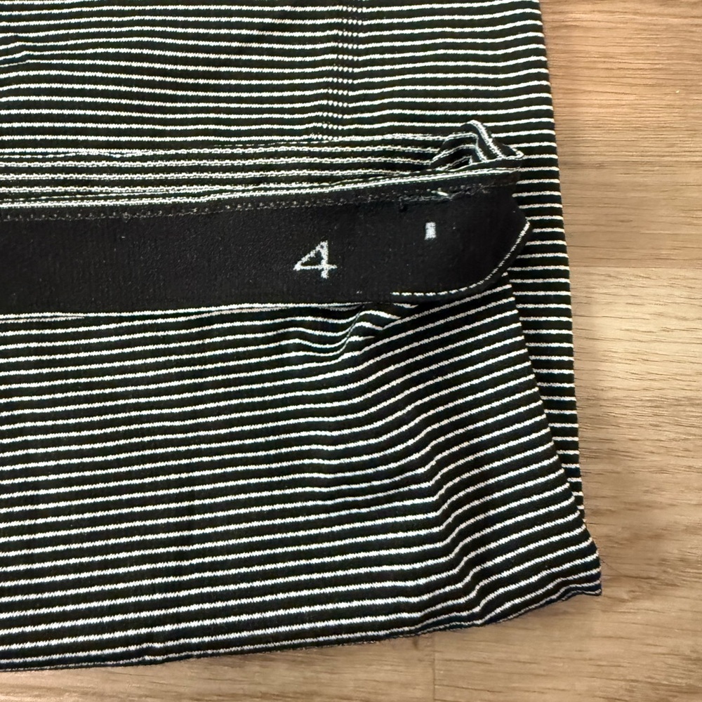 Lululemon Swiftly Tech Racerback Size 4 - Picture 6 of 6